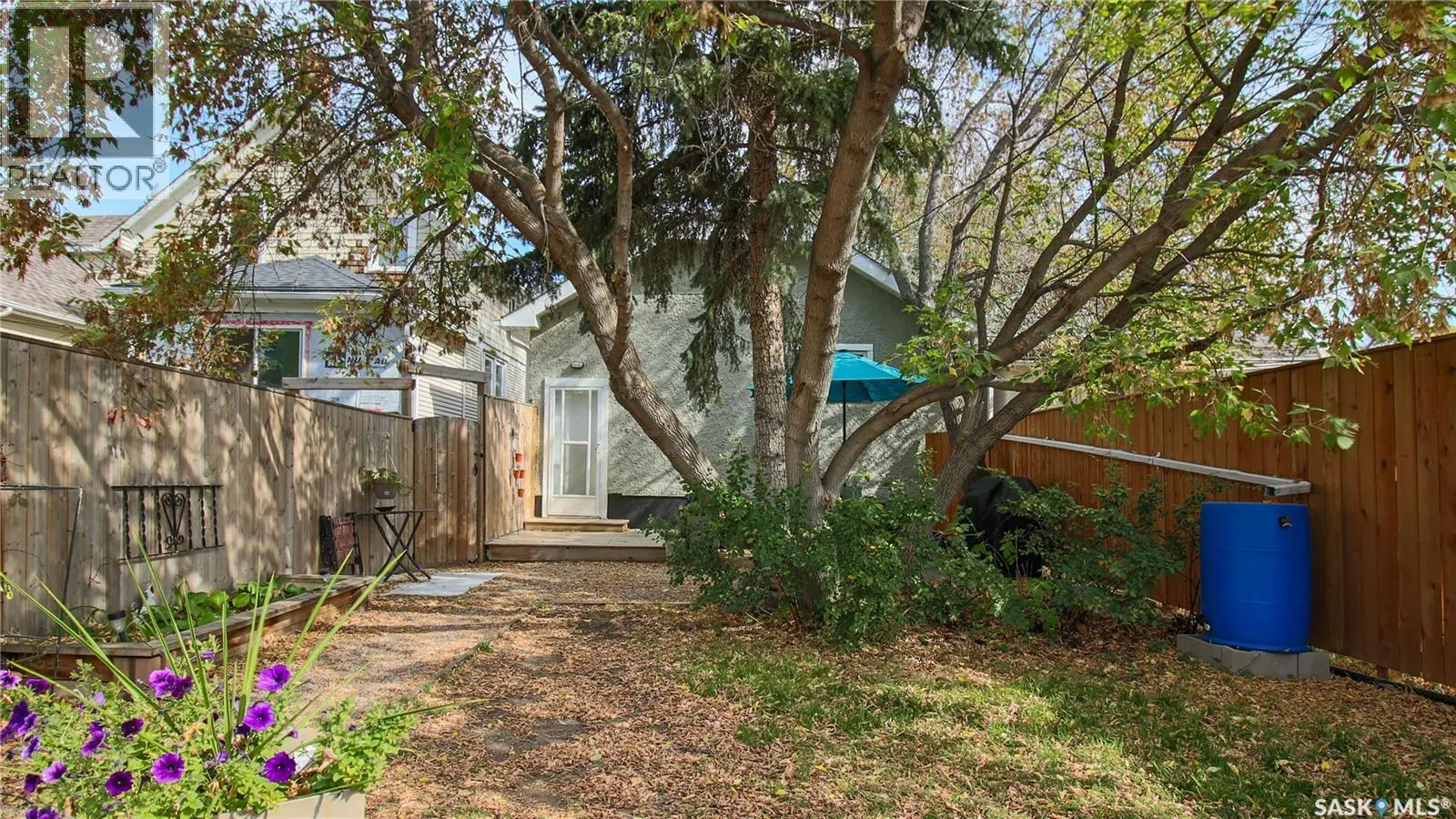 1040 Montague STREET