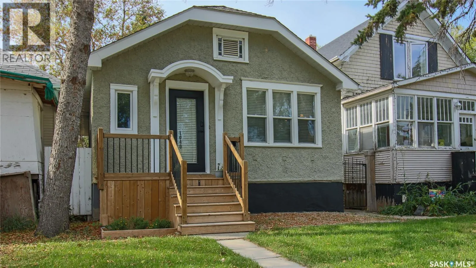 1040 Montague STREET