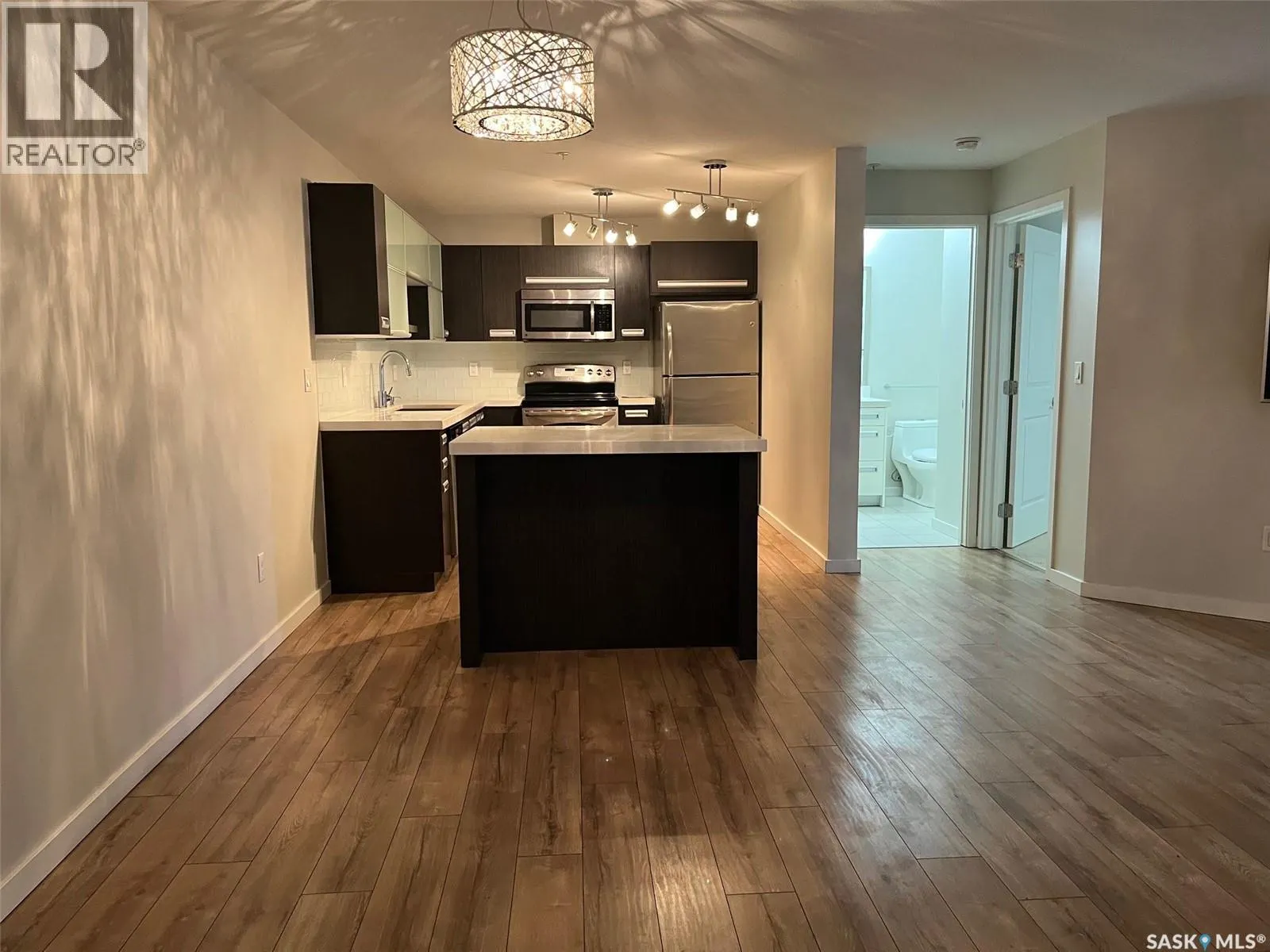 117 1610 Dakota DRIVE