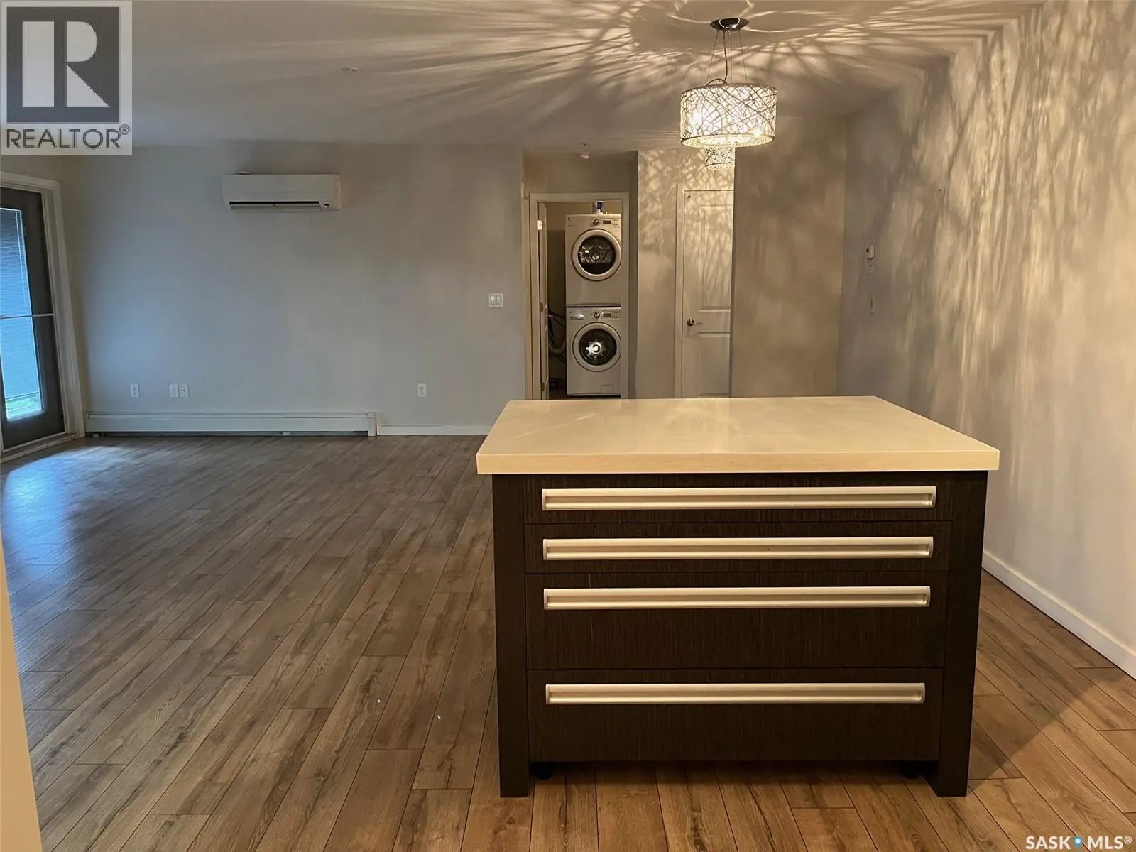 117 1610 Dakota DRIVE