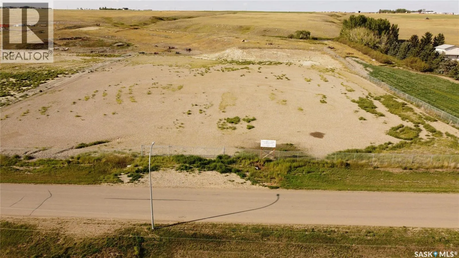 2687 North Service ROAD W