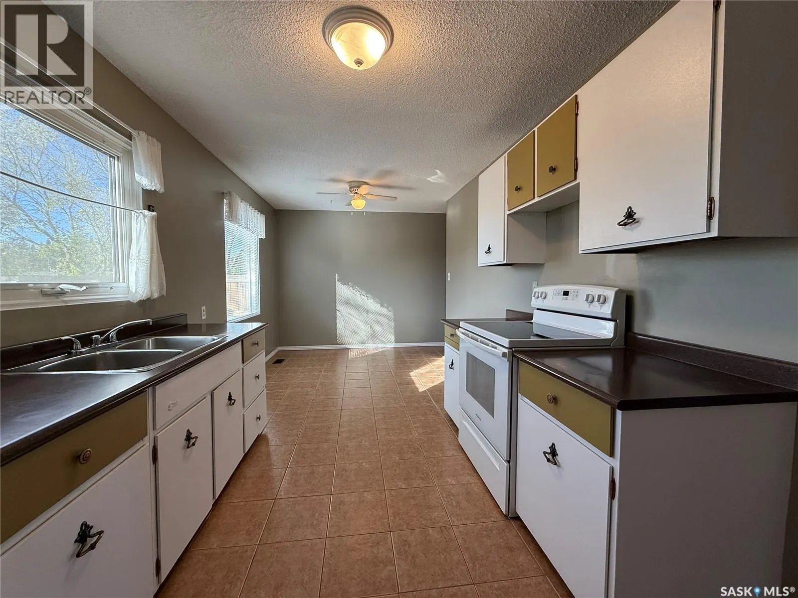 7A Maple PLACE