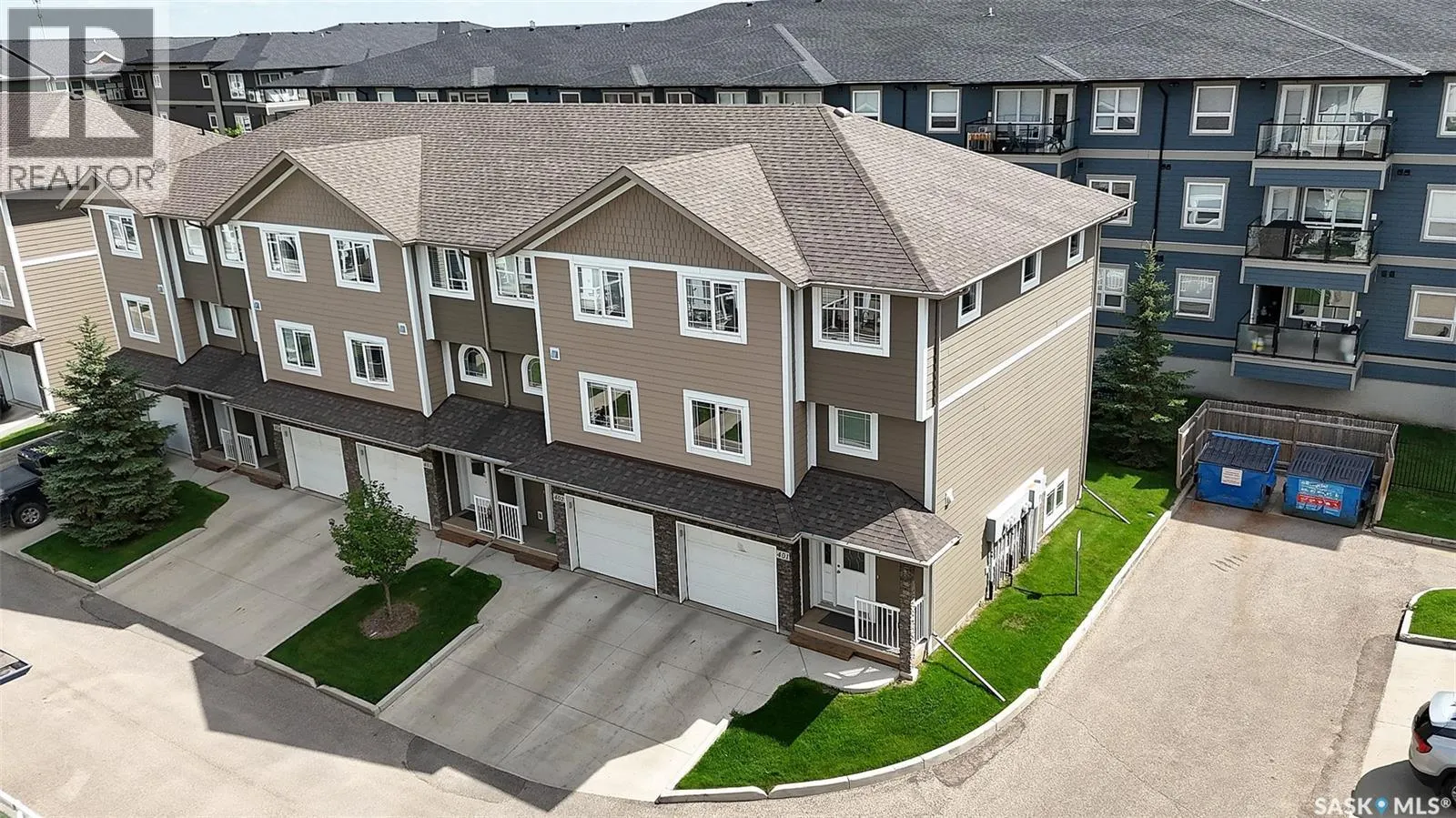 401 212 Willis CRESCENT