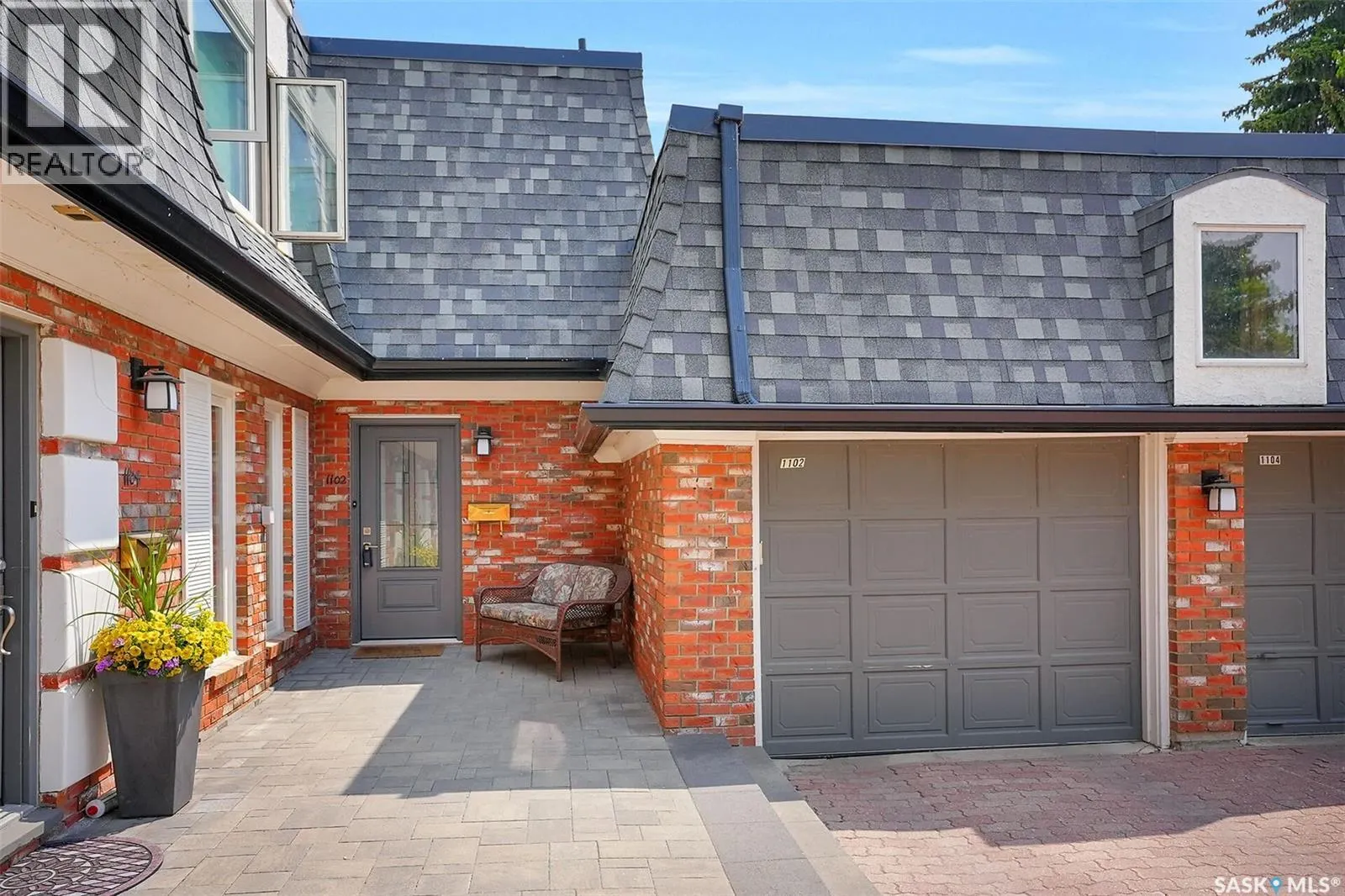 1102 Gryphons WALK