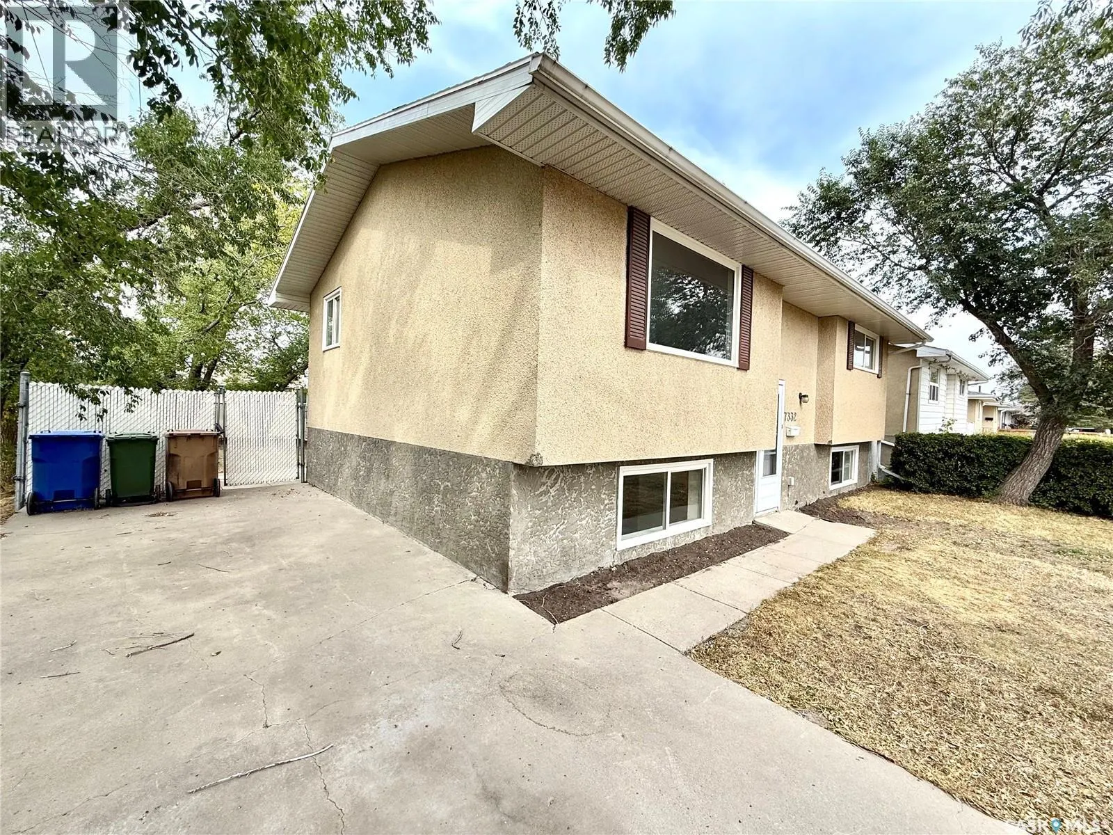 7332 BOWMAN AVENUE