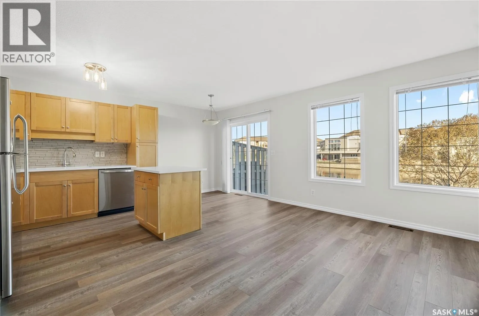 25 2400 Tell PLACE