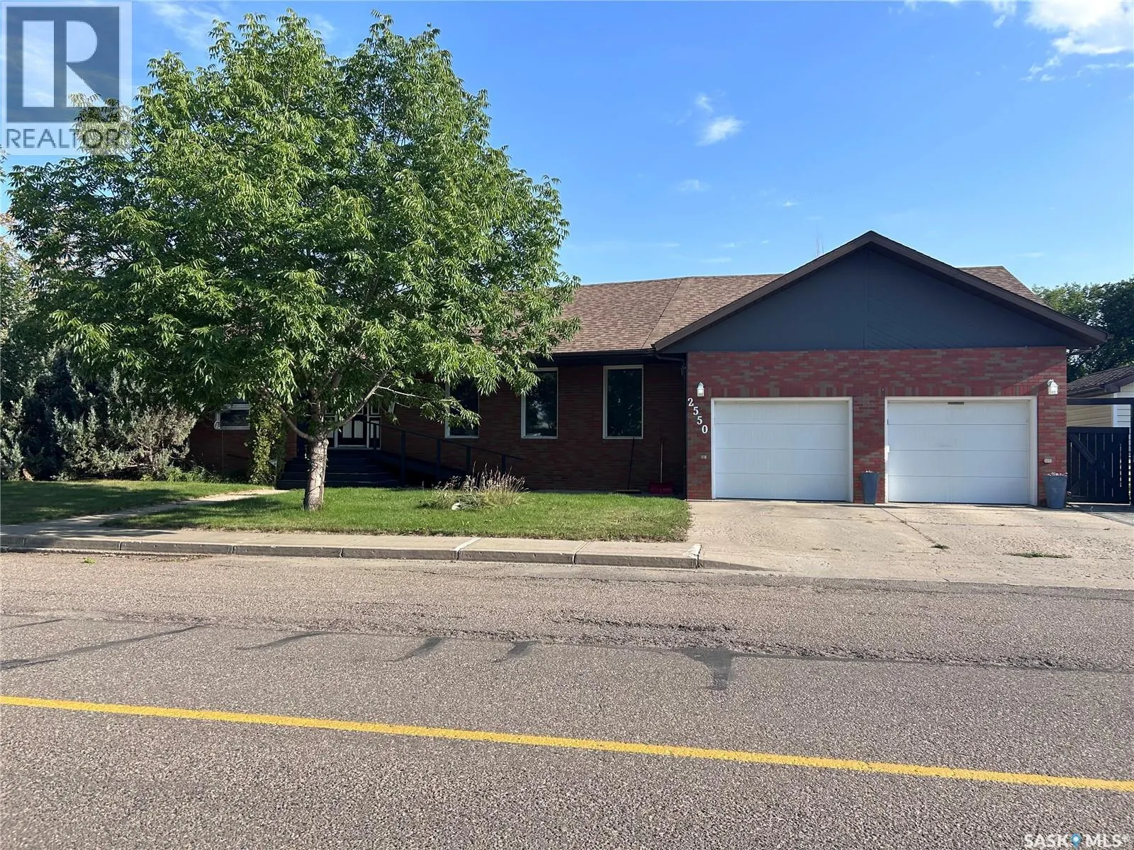 2550 Cardinal CRESCENT