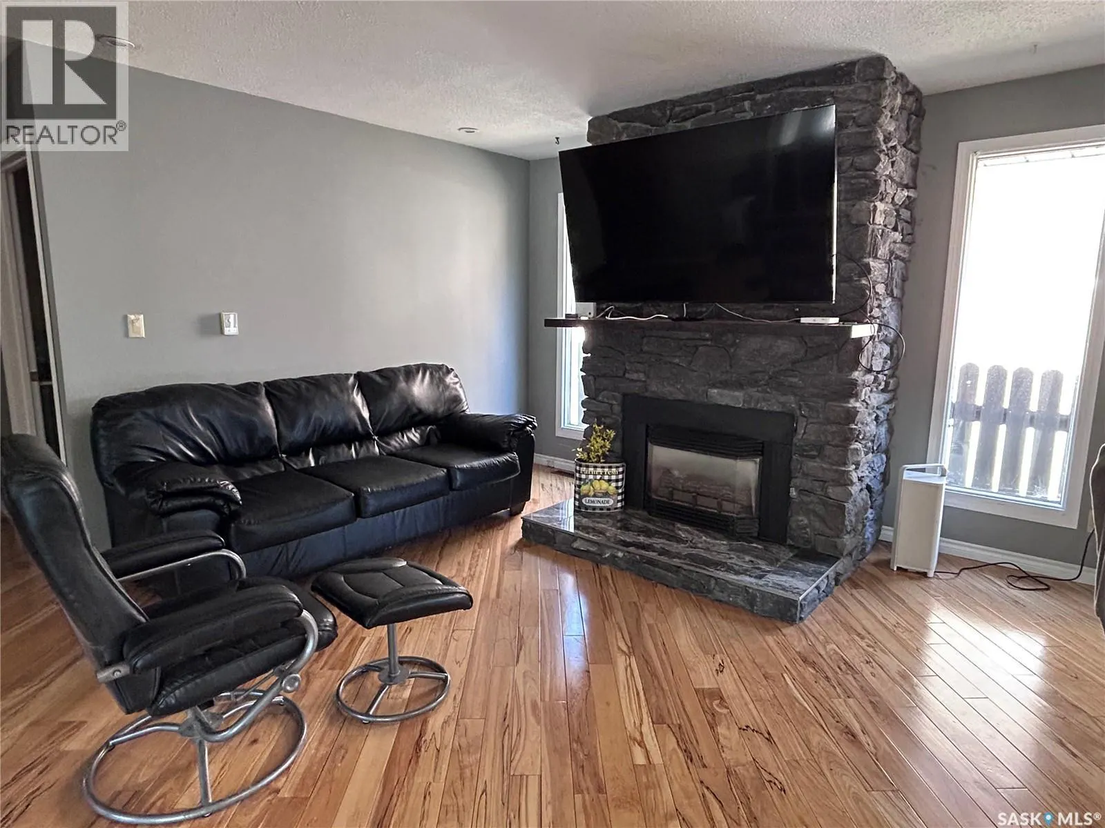 2550 Cardinal CRESCENT