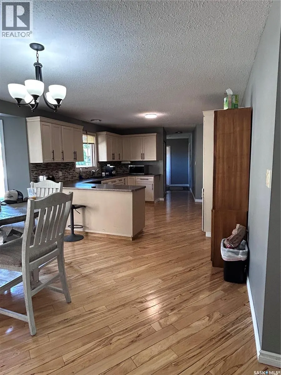2550 Cardinal CRESCENT