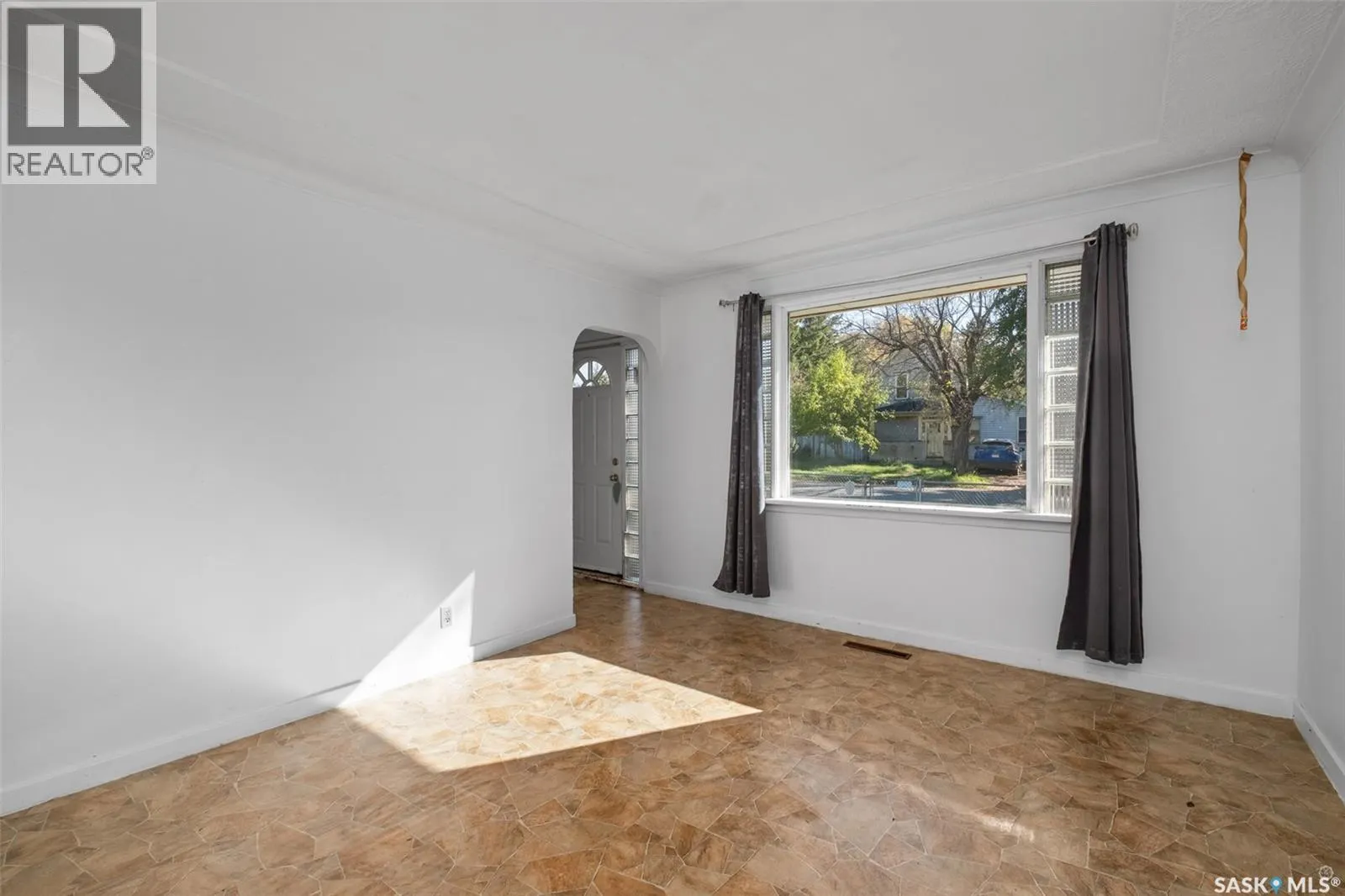 850 14th STREET W