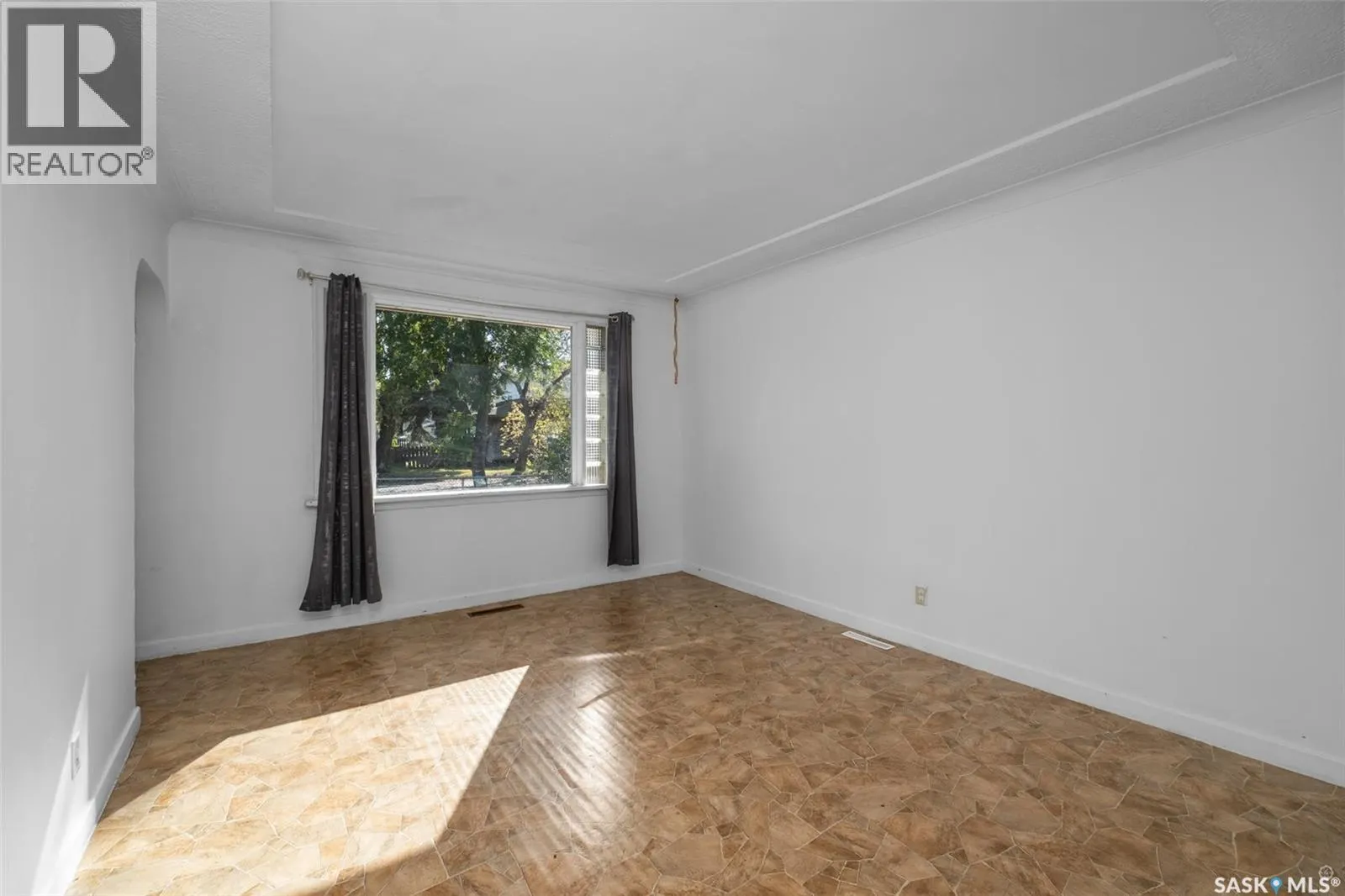 850 14th STREET W