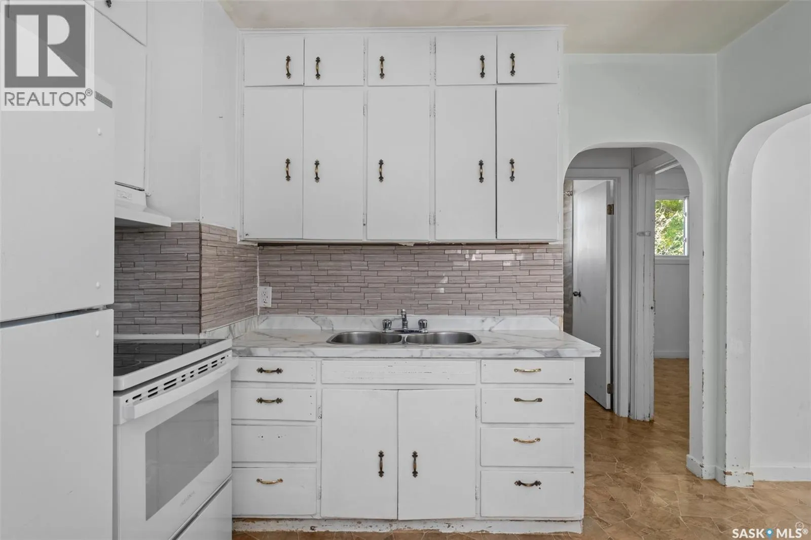 850 14th STREET W