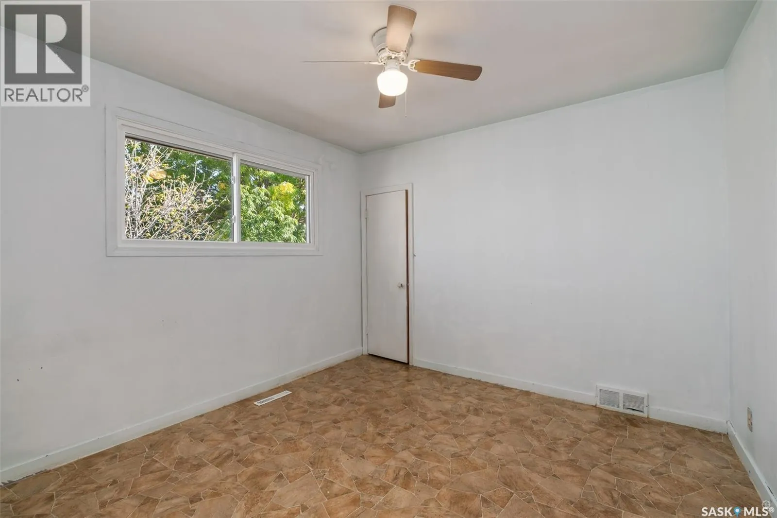 850 14th STREET W