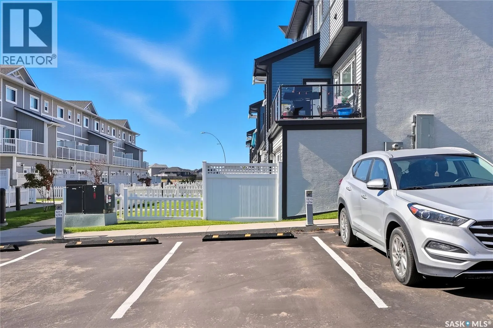 1213 130 Marlatte CRESCENT