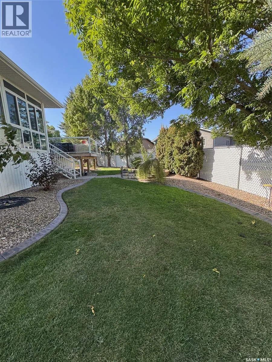 175 Janet PLACE