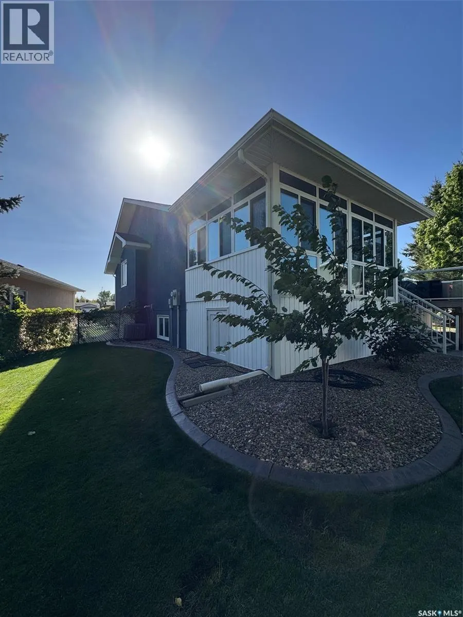 175 Janet PLACE