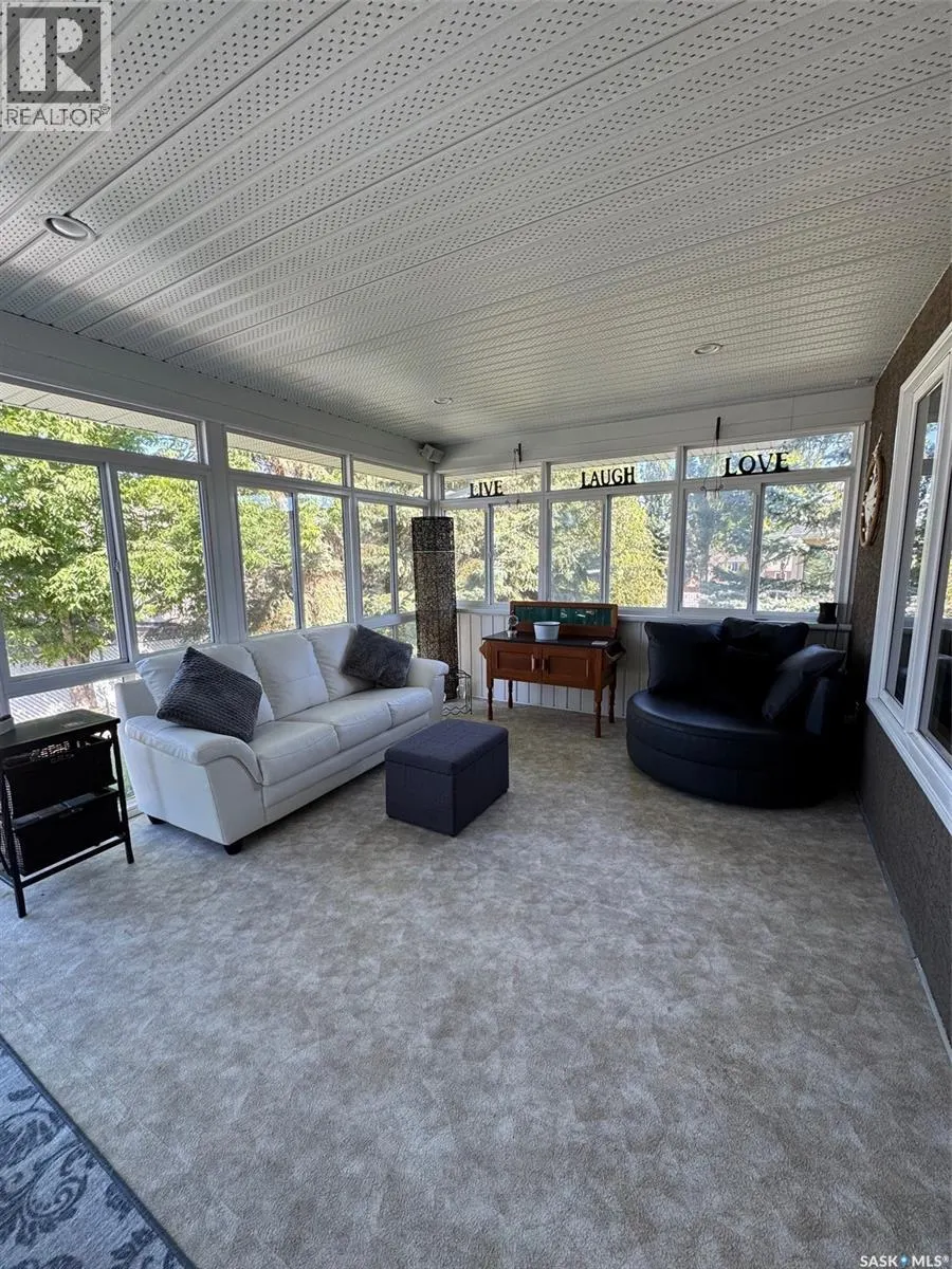175 Janet PLACE