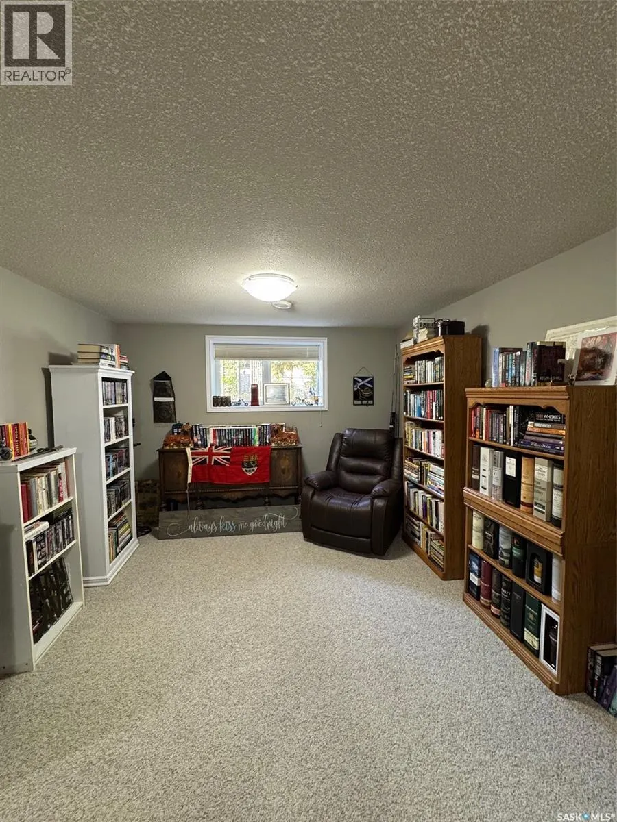 175 Janet PLACE
