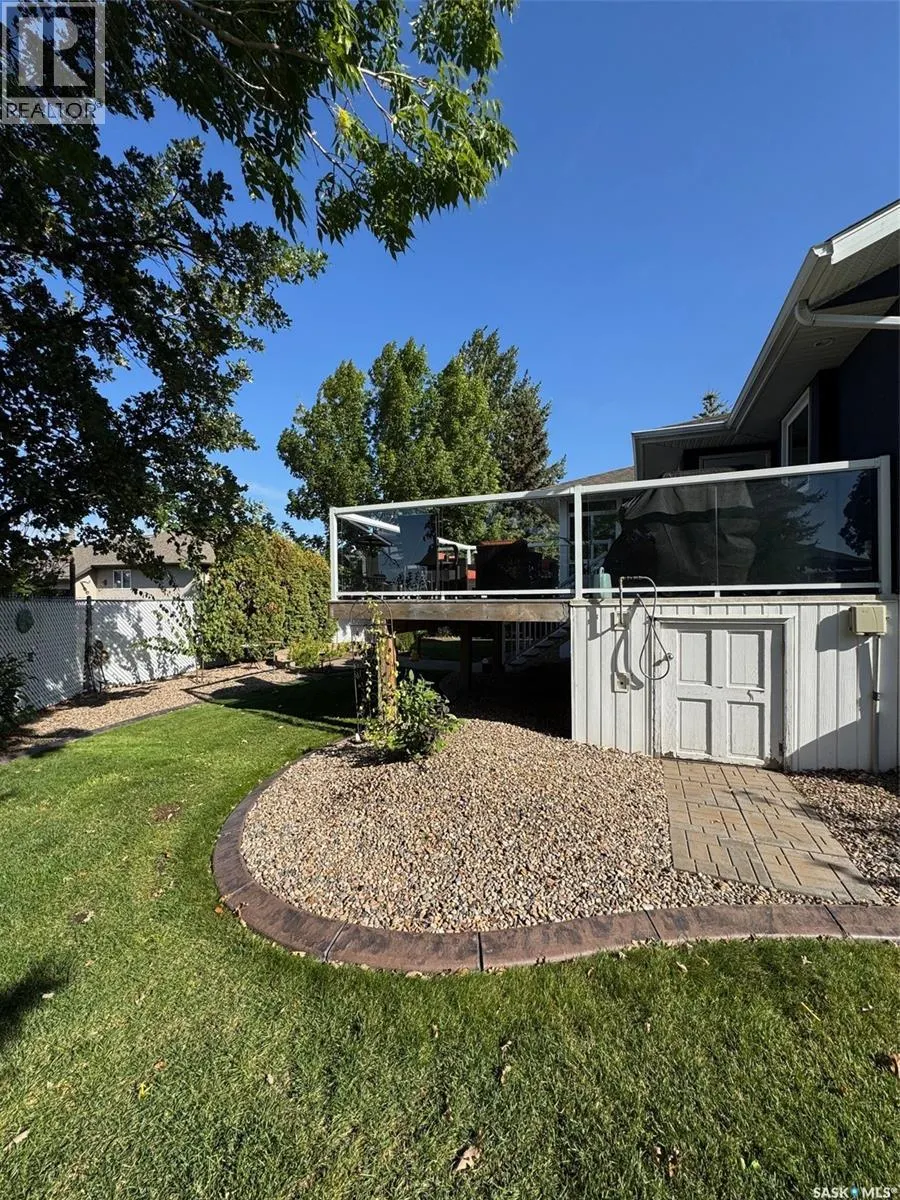 175 Janet PLACE