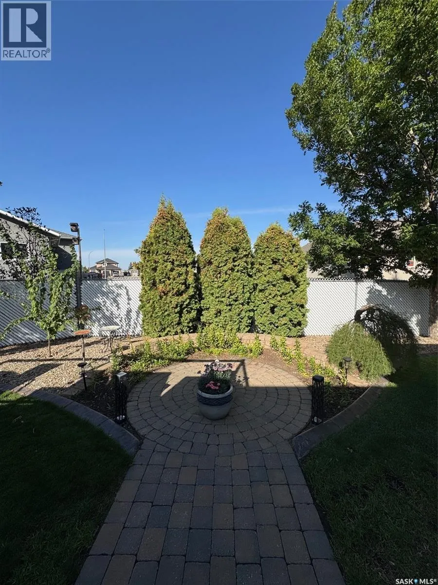 175 Janet PLACE