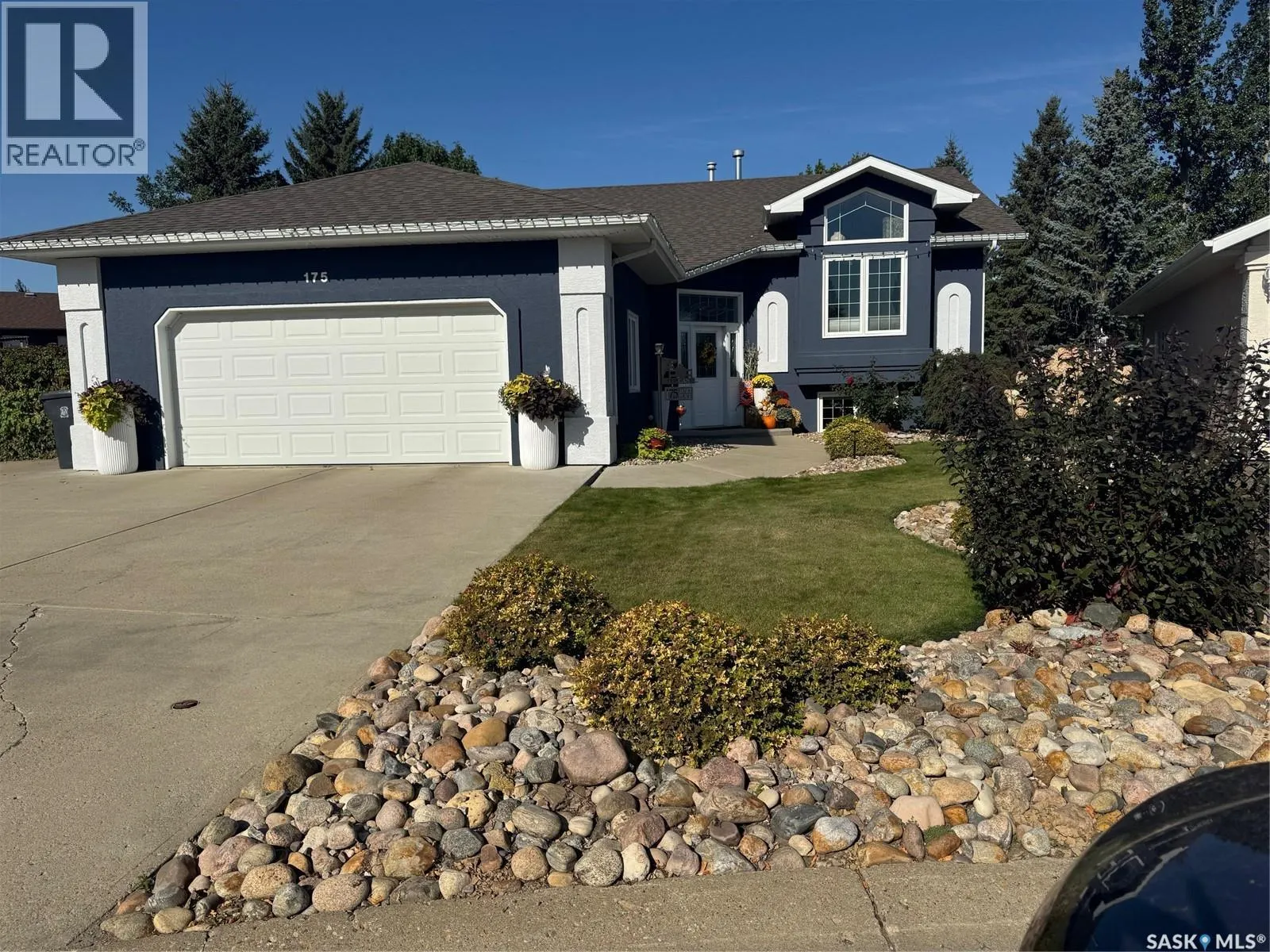 175 Janet PLACE