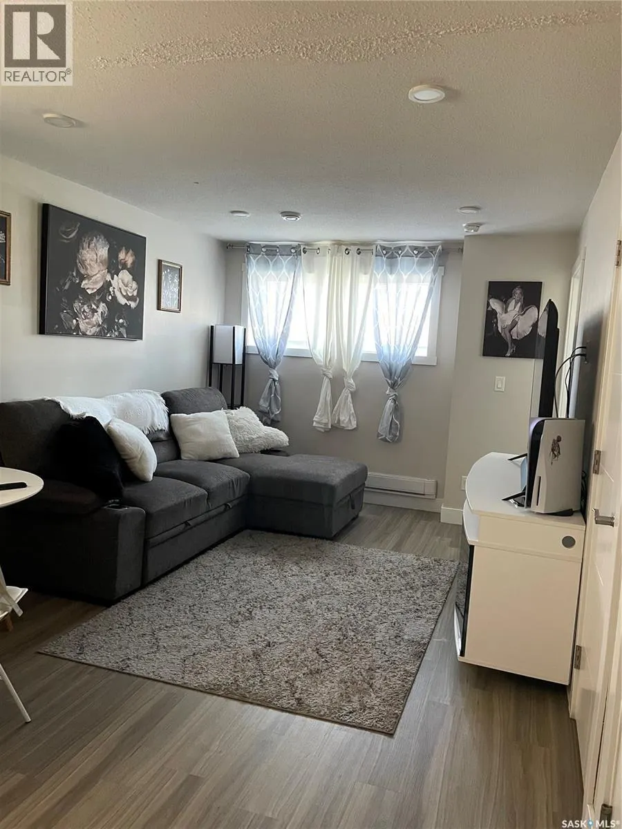 5707 Glide CRESCENT