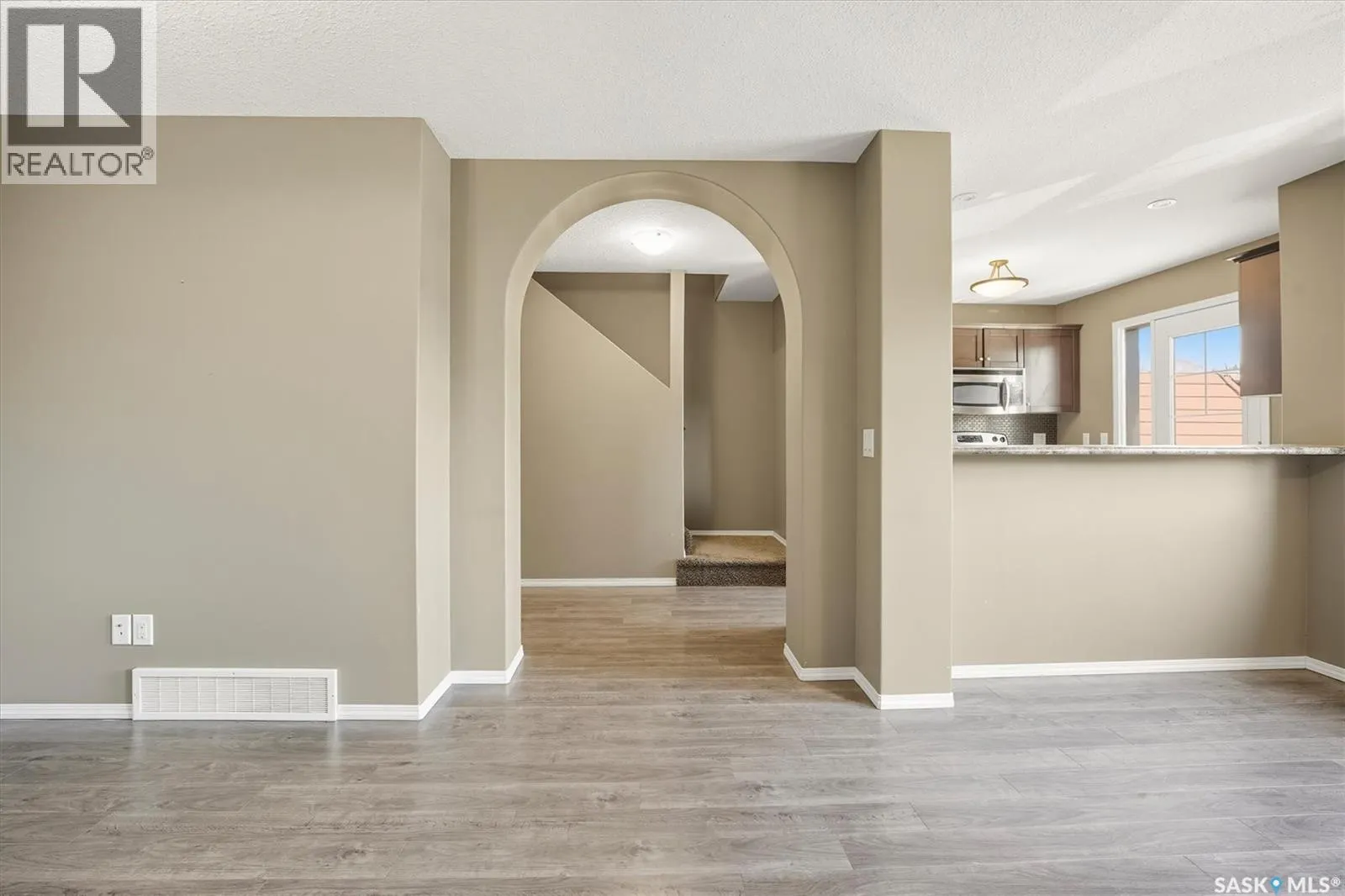 553 150 Langlois WAY