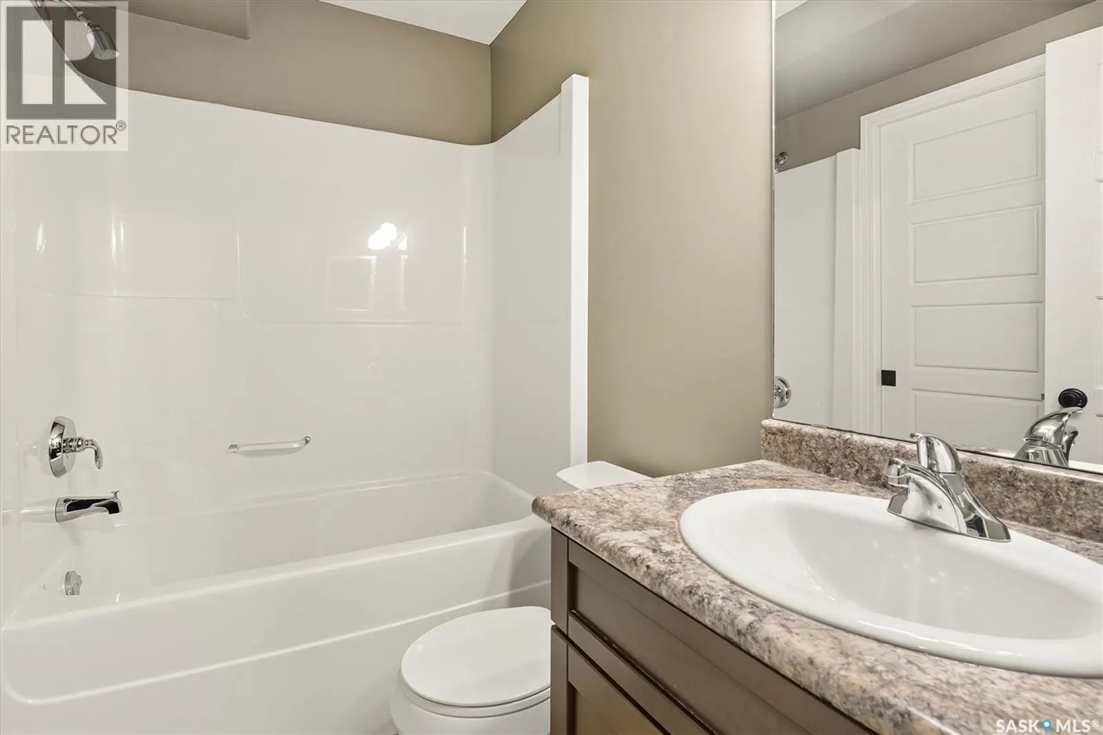 553 150 Langlois WAY
