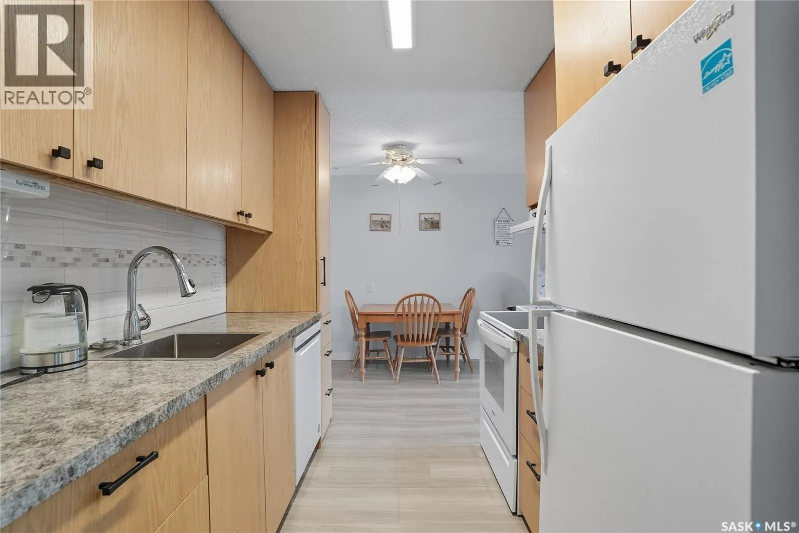 207 111 Wedge ROAD