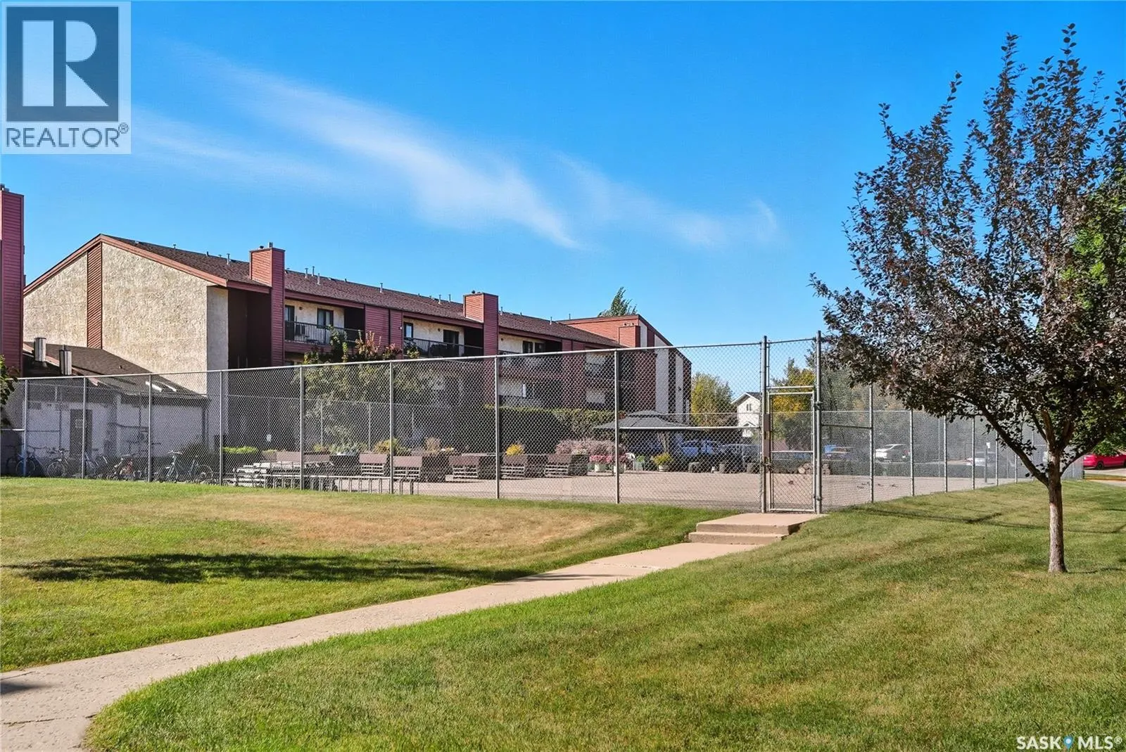 207 111 Wedge ROAD