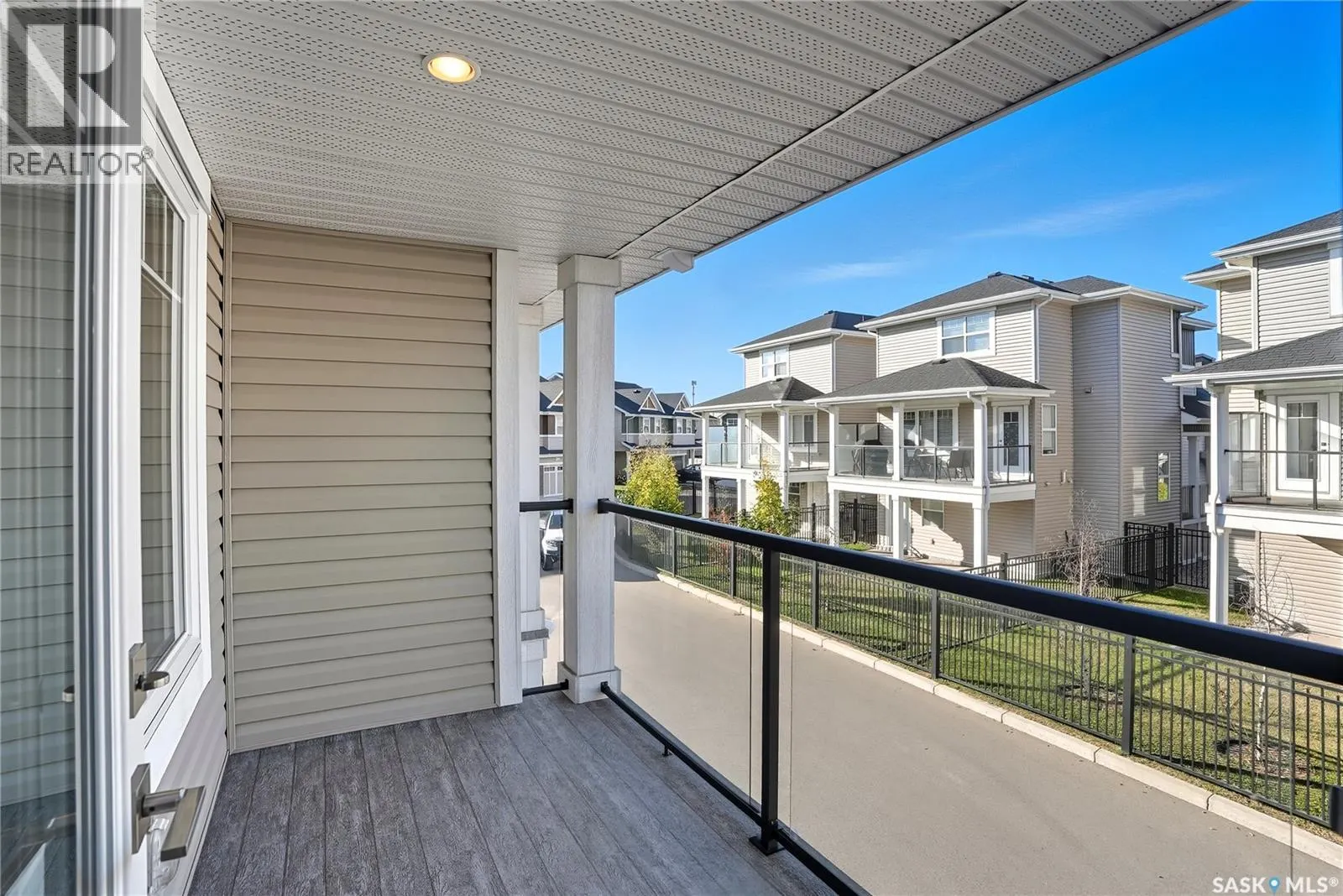 210 315 Dickson CRESCENT