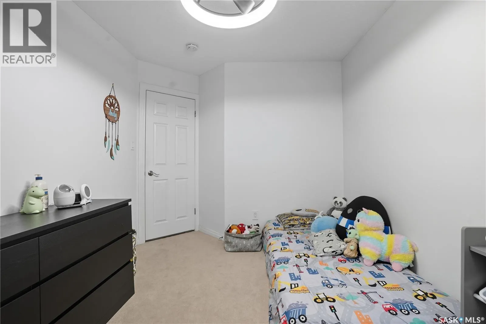 1114 Degelman DRIVE