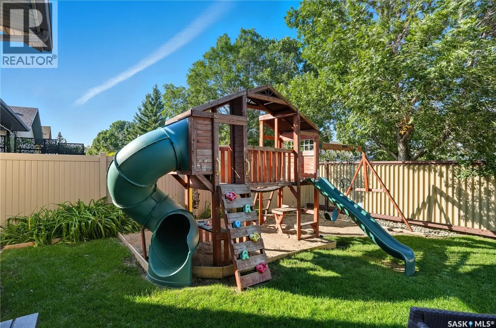 1114 Degelman DRIVE