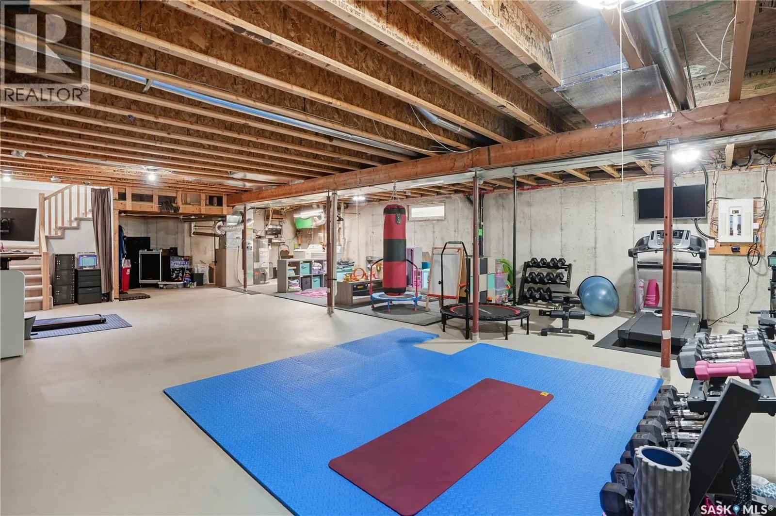 1114 Degelman DRIVE