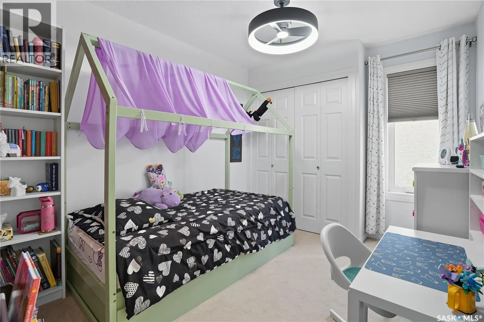 1114 Degelman DRIVE