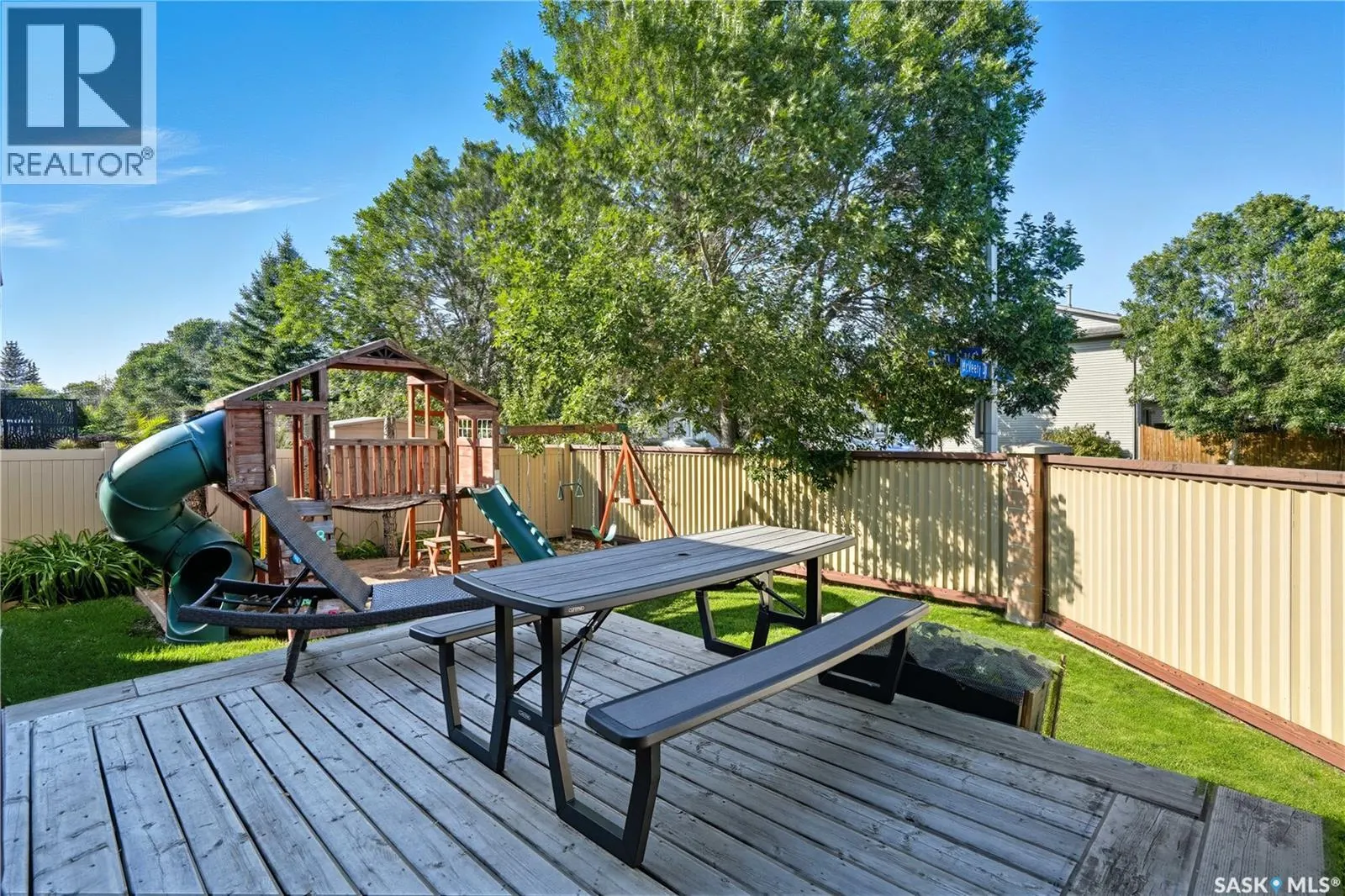 1114 Degelman DRIVE