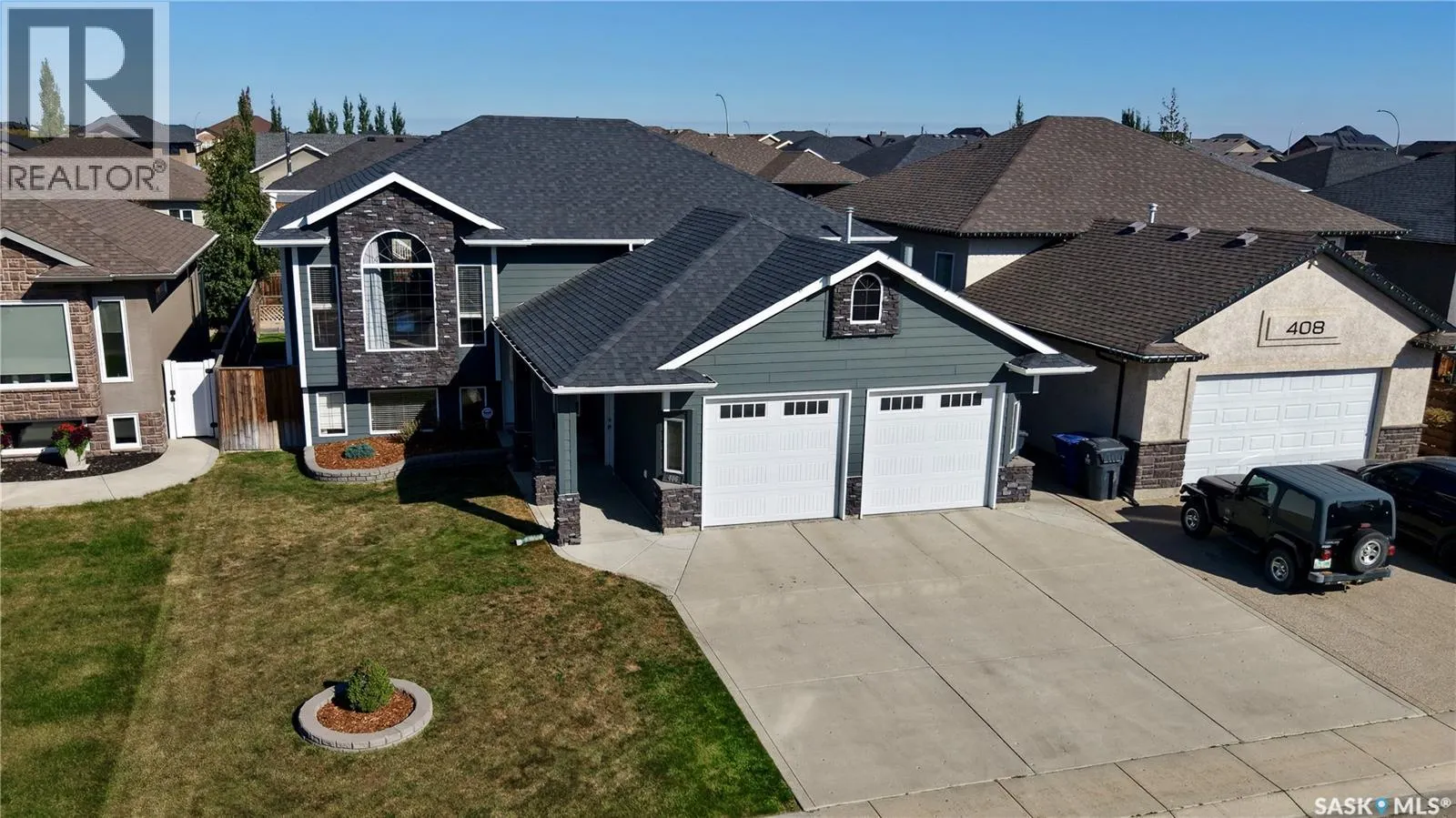 406 Hogan WAY