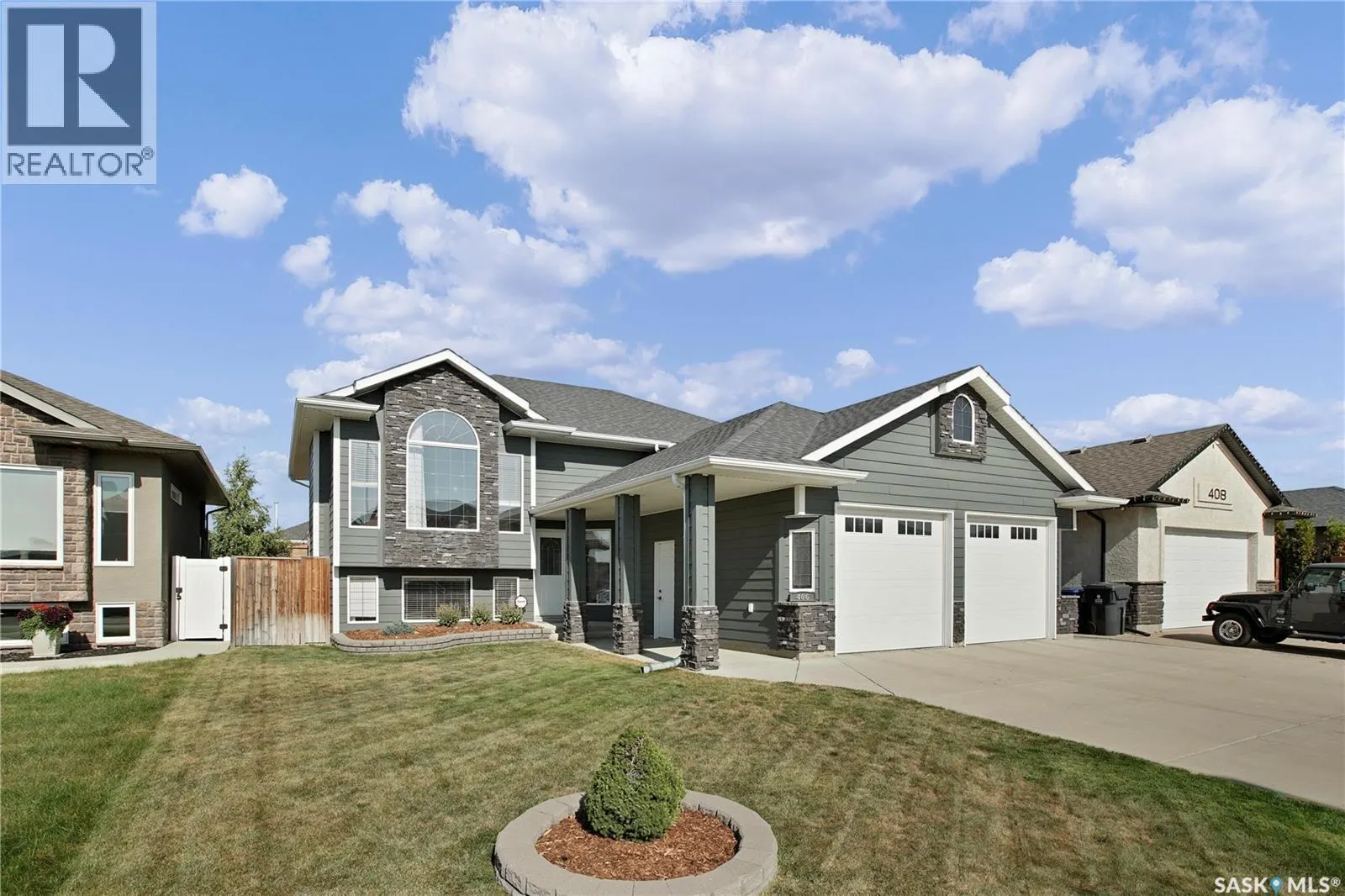 406 Hogan WAY