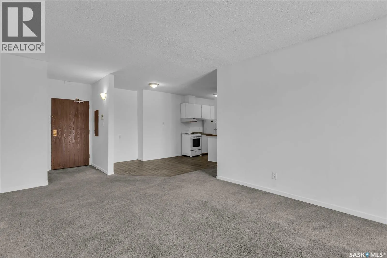 301 419 Tait COURT