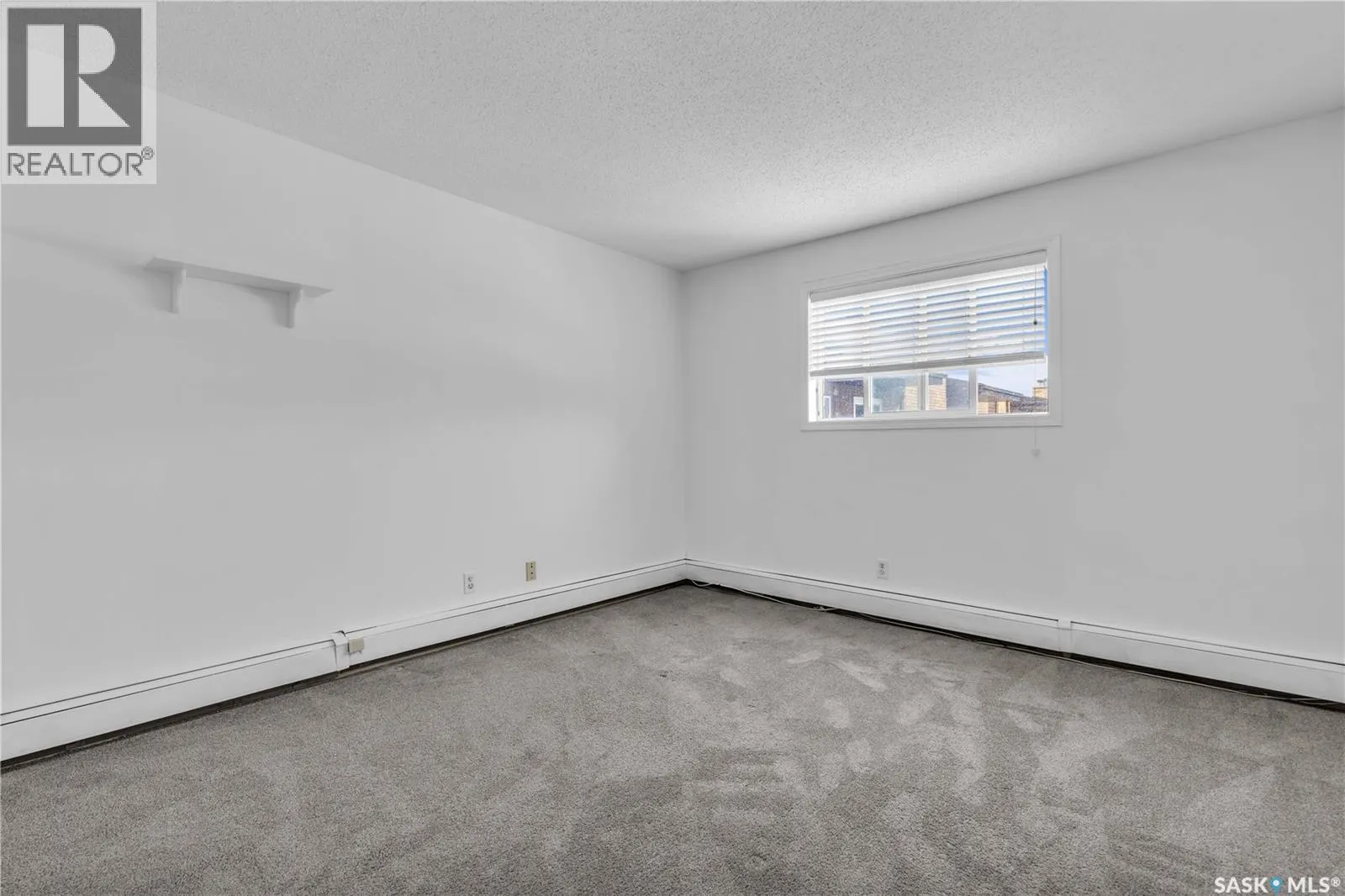 301 419 Tait COURT