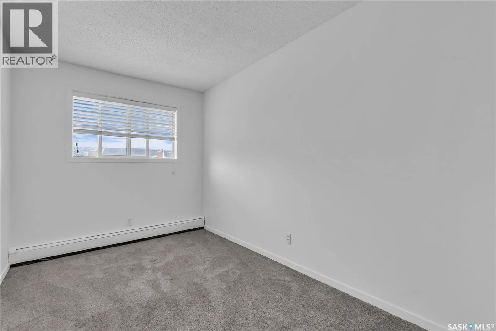 301 419 Tait COURT