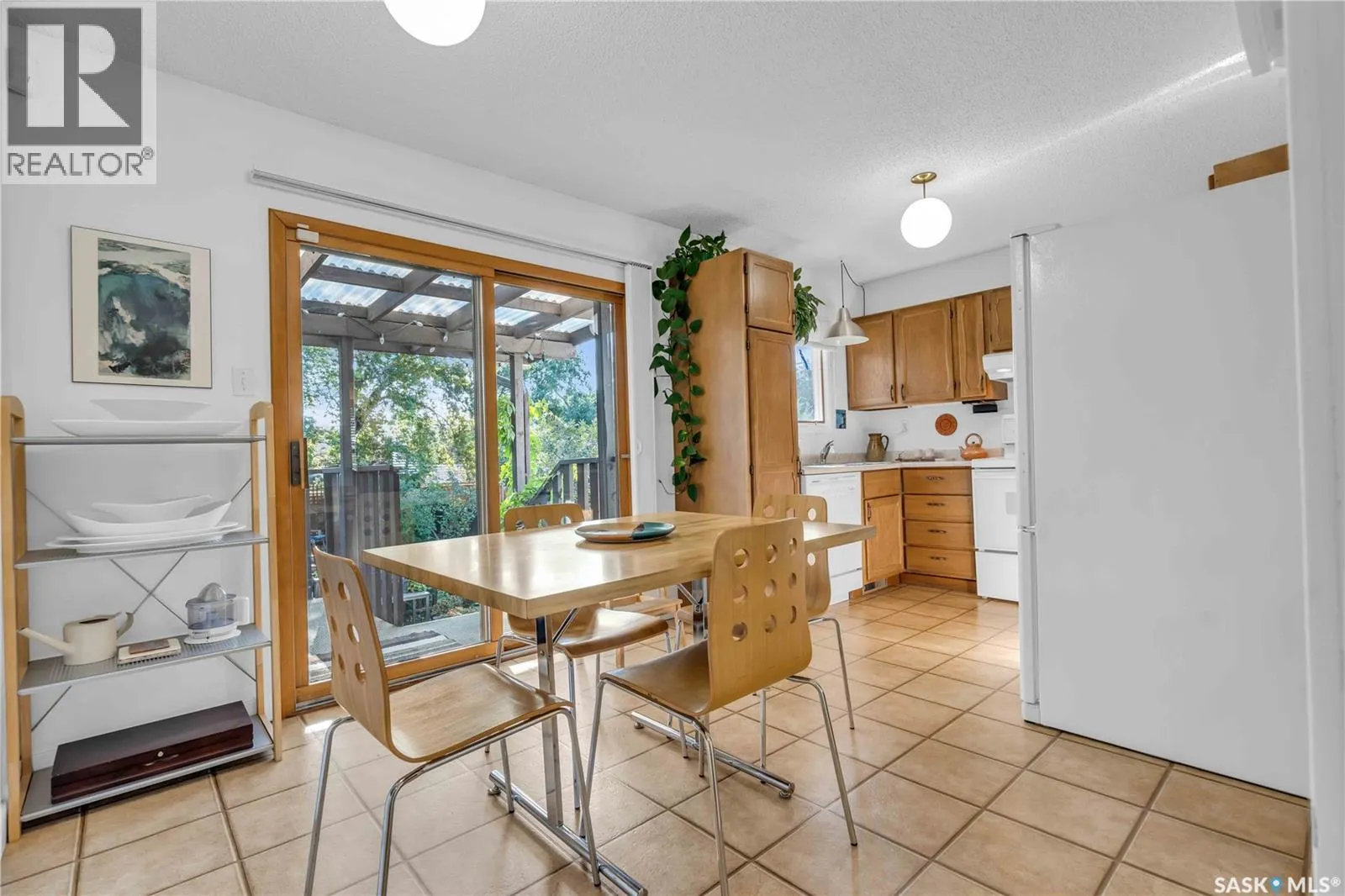 623 Priel CRESCENT