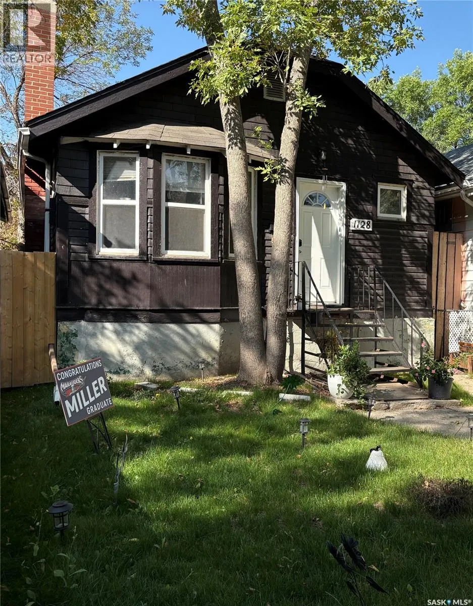 1128 Garnet STREET