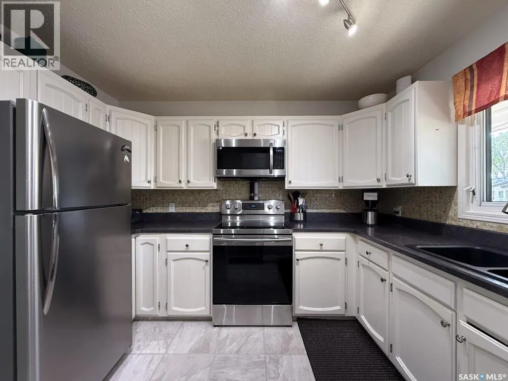 568 Poplar CRESCENT