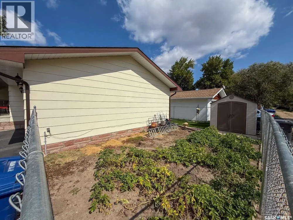 568 Poplar CRESCENT