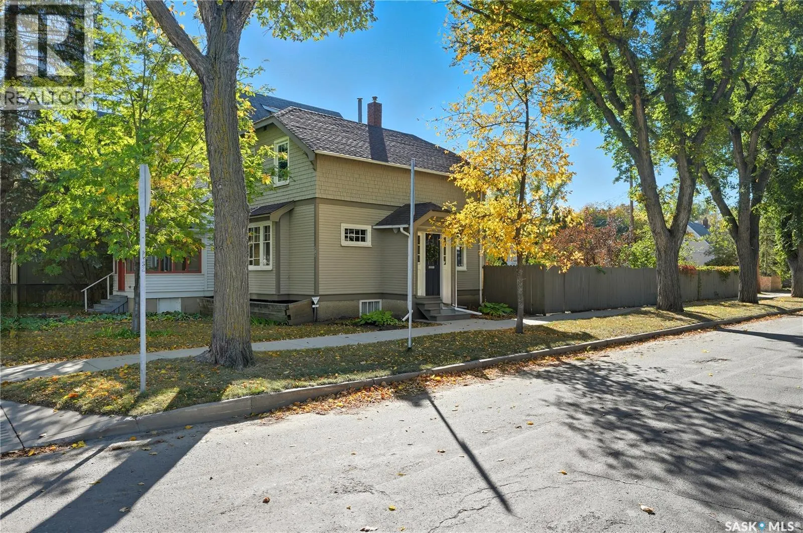 502 Lansdowne AVENUE