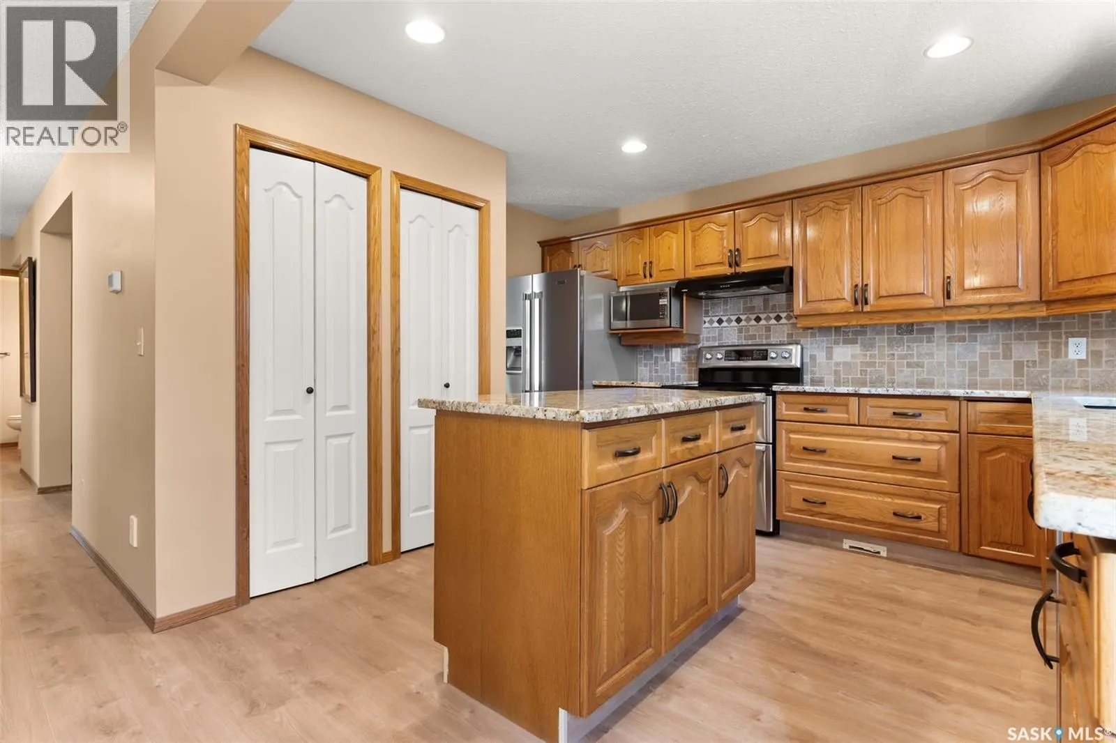 3562 Hazel GROVE