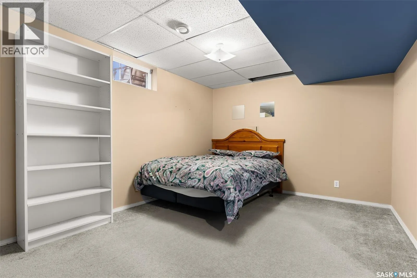 3562 Hazel GROVE