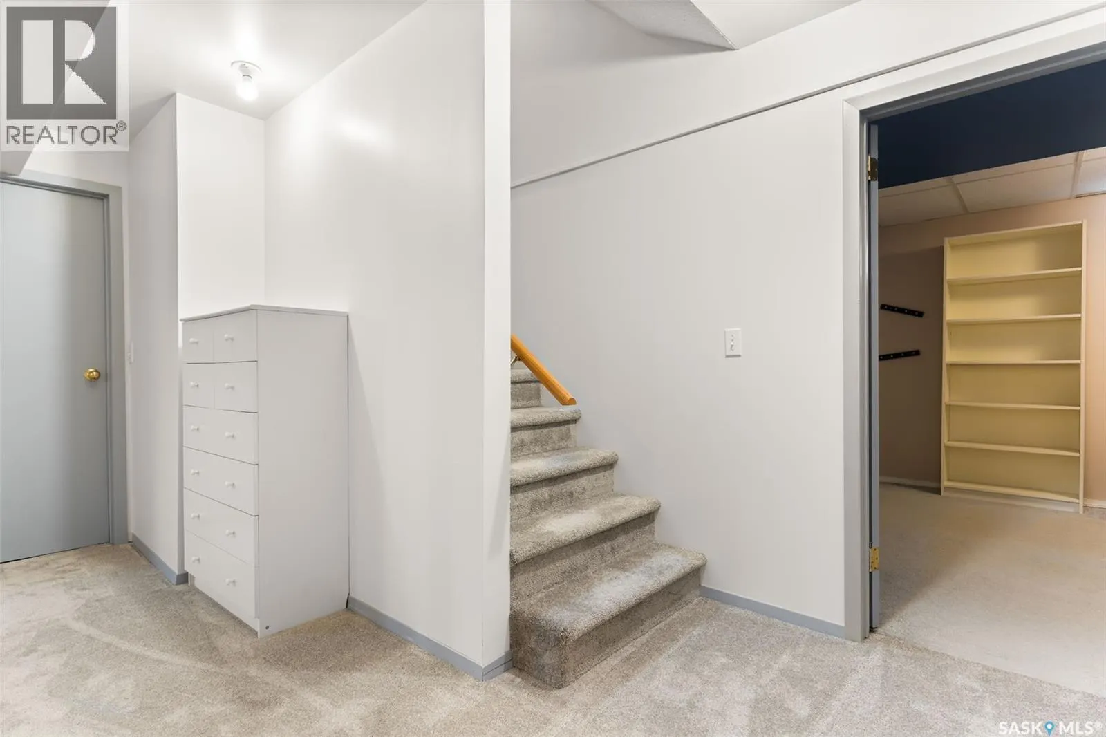 3562 Hazel GROVE