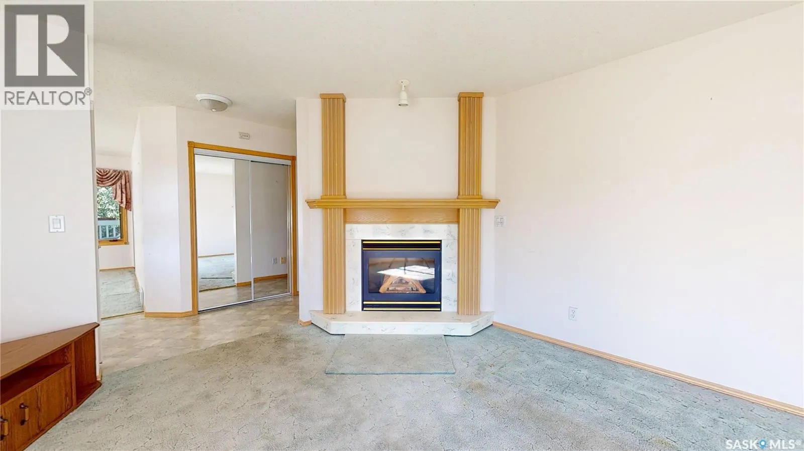 8358 Struthers CRESCENT
